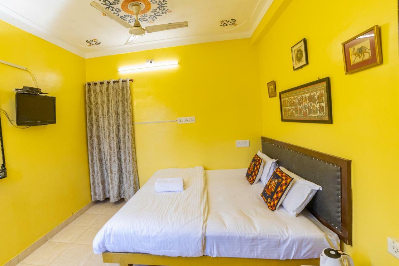 Backpacker Panda Udaipur Hostel *